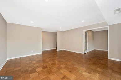 844 Quince Orchard Blvd unit T-1, Gaithersburg, MD 20878 - photo 3