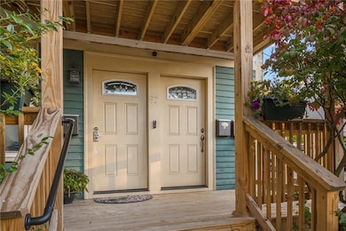 98 Evergreen St unit 2, Providence, RI 02906 - photo 4