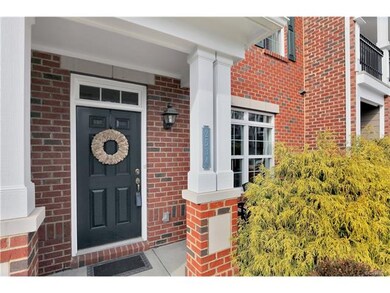 Welcome to 2534 Liesfeld Parkway