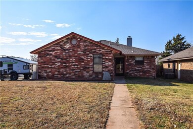 917 N Blackwelder Ave, Edmond, OK 73034 - photo 2