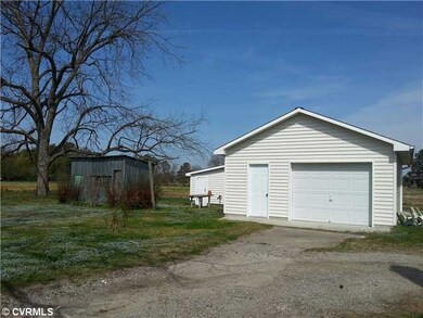 Parking Lot/Garage