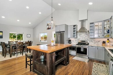 1740 W Live Oak St, Fredericksburg, TX 78624 - photo 4