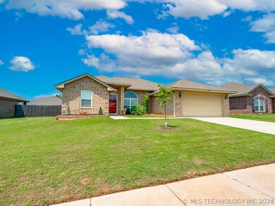 913 Accipiter St, Norman, OK 73072 - photo 2