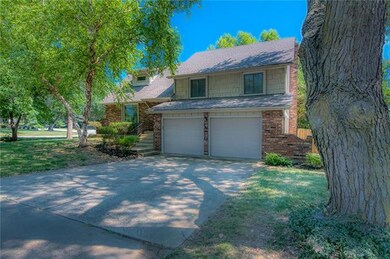 7103 Halsey Dr, Shawnee, KS 66216 - photo 2