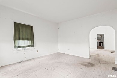 1504 E Phillips St, Springfield, IL 62702 - photo 6