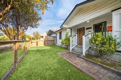 911 Kern St, Houston, TX 77009 - photo 4