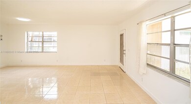 402 Capri I unit 402, Delray Beach, FL 33484 - photo 7