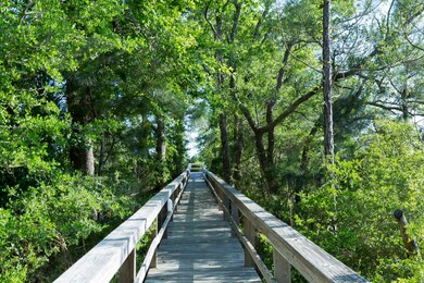 Bay Harbour - Board Walk leading to Comm
