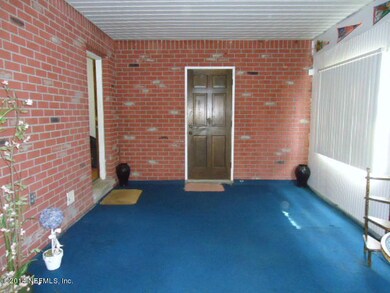 FLORIDA ROOM W STORAGE RM