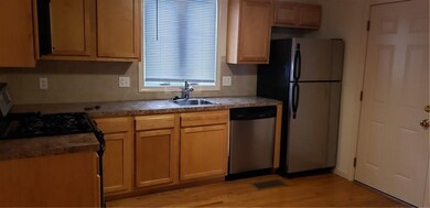 50 Charpentier Ave unit 1, Pawtucket, RI 02861 - photo 4