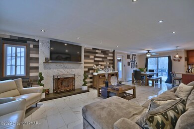 266 Oak Ln, Cresco, PA 18326 - photo 5