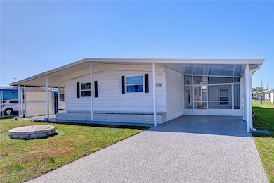 5305 Powhattan St, Zephyrhills, FL 33542 - photo 2