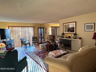 Living room 2