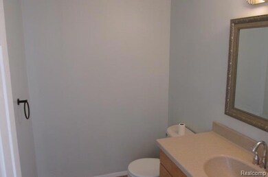 6362 Richard Run unit 38, West Bloomfield, MI 48322 - photo 5