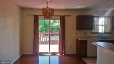 4005 Cross St, Halethorpe, MD 21227 - photo 6