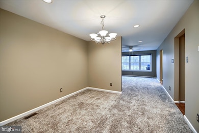 557 Broxton Ct, Harleysville, PA 19438 - photo 6