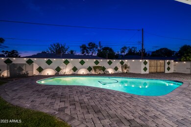 TWILIGHT REAR POOL