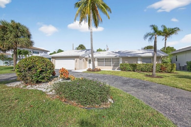 1242 N Harbor Dr, Riviera Beach, FL 33404 - photo 5