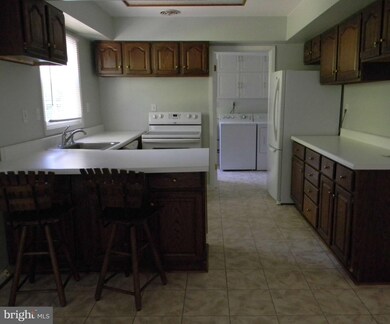 12603 Kernwood Ln, Bowie, MD 20715 - photo 4
