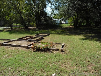 16 North St, Mannsville, OK 73447 - photo 4