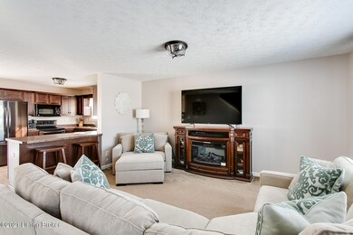 124 Kristen Marie Ct, Mount Washington, KY 40047 - photo 5