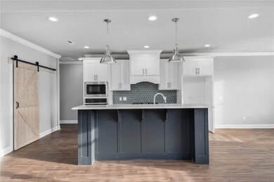 2376 Stonemill Dr, Fayetteville, AR 72701 - photo 2