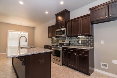 460 Captain Stockton St, Prairie Grove, AR 72753 - photo 4