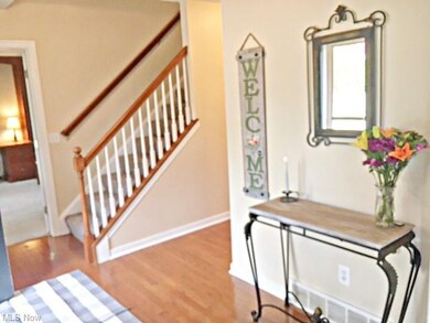 This is a classic center hall colonial with beauti