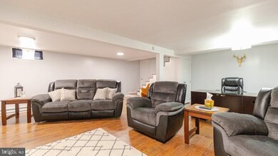 882 Forest Rd, Chambersburg, PA 17202 - photo 4