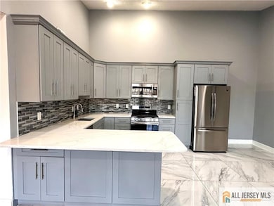 341 Wimbeldon Ct, North Brunswick, NJ 08902 - photo 3