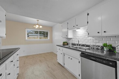 1005 Harrison Ln, Hurst, TX 76053 - photo 5