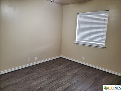 1120 N King St unit 206, Seguin, TX 78155 - photo 4