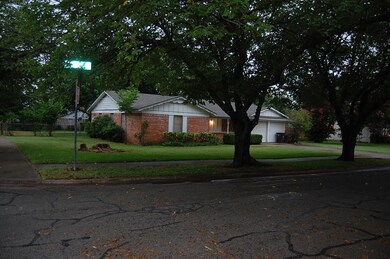 1701 Carroll Dr, Cleburne, TX 76033 - photo 6