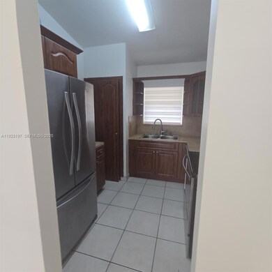 5216 W 24th Way unit 17D, Hialeah, FL 33016 - photo 5