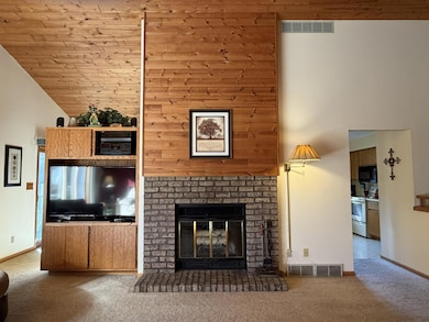 1522 N Frances St, Port Washington, WI 53074 - photo 3