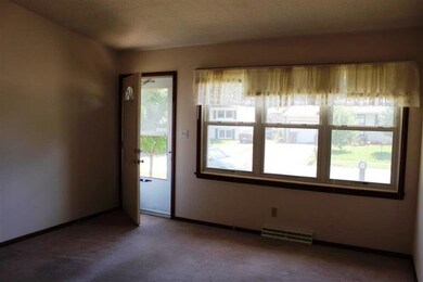 1822 W 69th St, Davenport, IA 52806 - photo 5