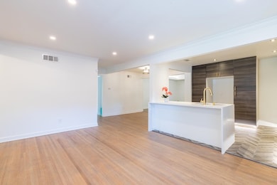 Reception area featuring sink