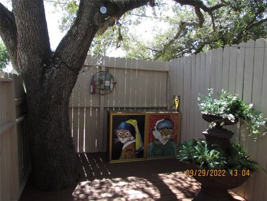 3909 2nd St, Pearland, TX 77581 - photo 2