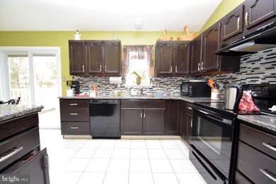 236 Chestnut Dr, Elkton, MD 21921 - photo 3