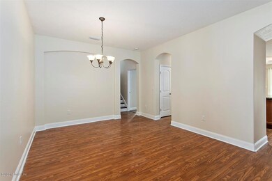 04-Dining Room