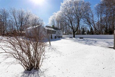 11 Howe St, Rochester, NH 03867 - photo 5