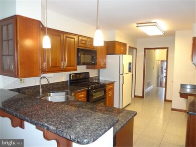 448 Parkview Dr, Mount Holly, NJ 08060 - photo 3