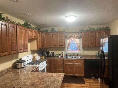 622 N Pleasant St unit Portland, Portland, IN 47371 - photo 5