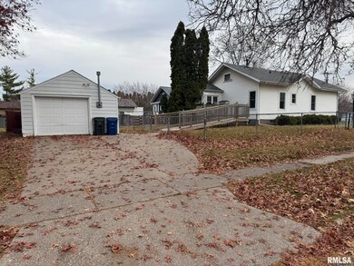 3122 W Locust St, Davenport, IA 52804 - photo 3