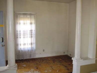 OA-14-8557-h2508214AG-Interior