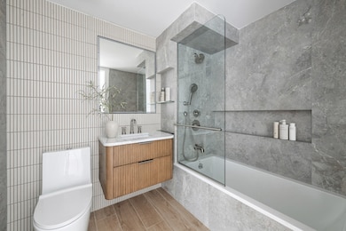 1811 Menahan St unit 2F, Flushing, NY 11385 - photo 4