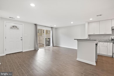 9391 Chadburn Place, Montgomery Village, MD 20886 - photo 3