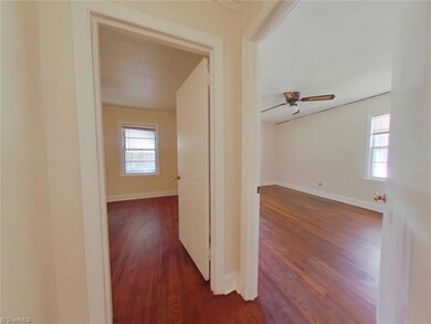 1406 Wise Ave, High Point, NC 27260 - photo 6