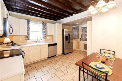 301 S Franklin St, Raymore, MO 64083 - photo 4