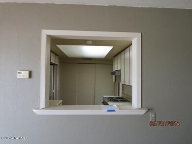 Pass through from Family Room to Kitchen
